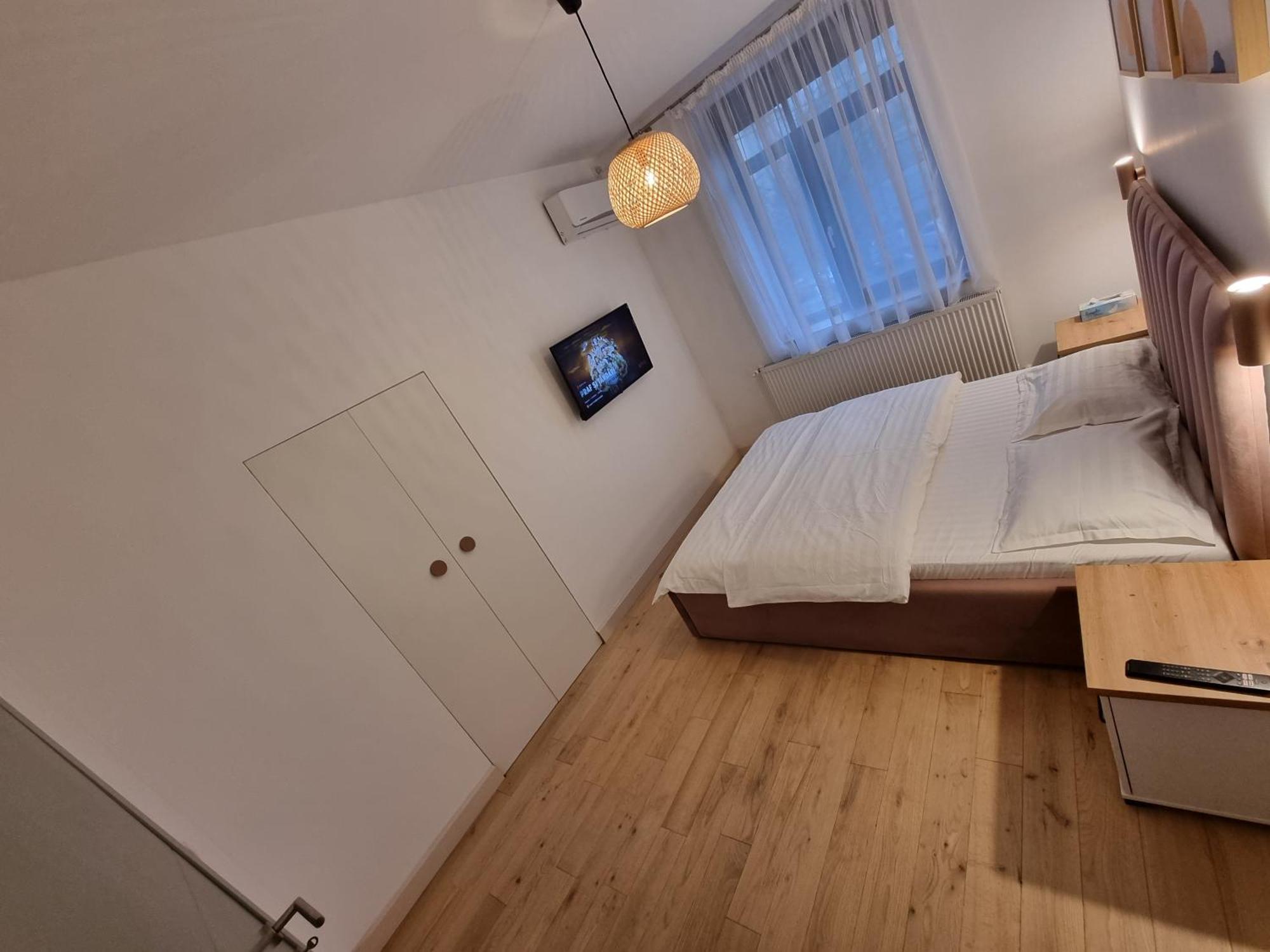 Ultra-Central 1 Bed Apartment, Str Nicolae Iorga Baia Mare Extérieur photo